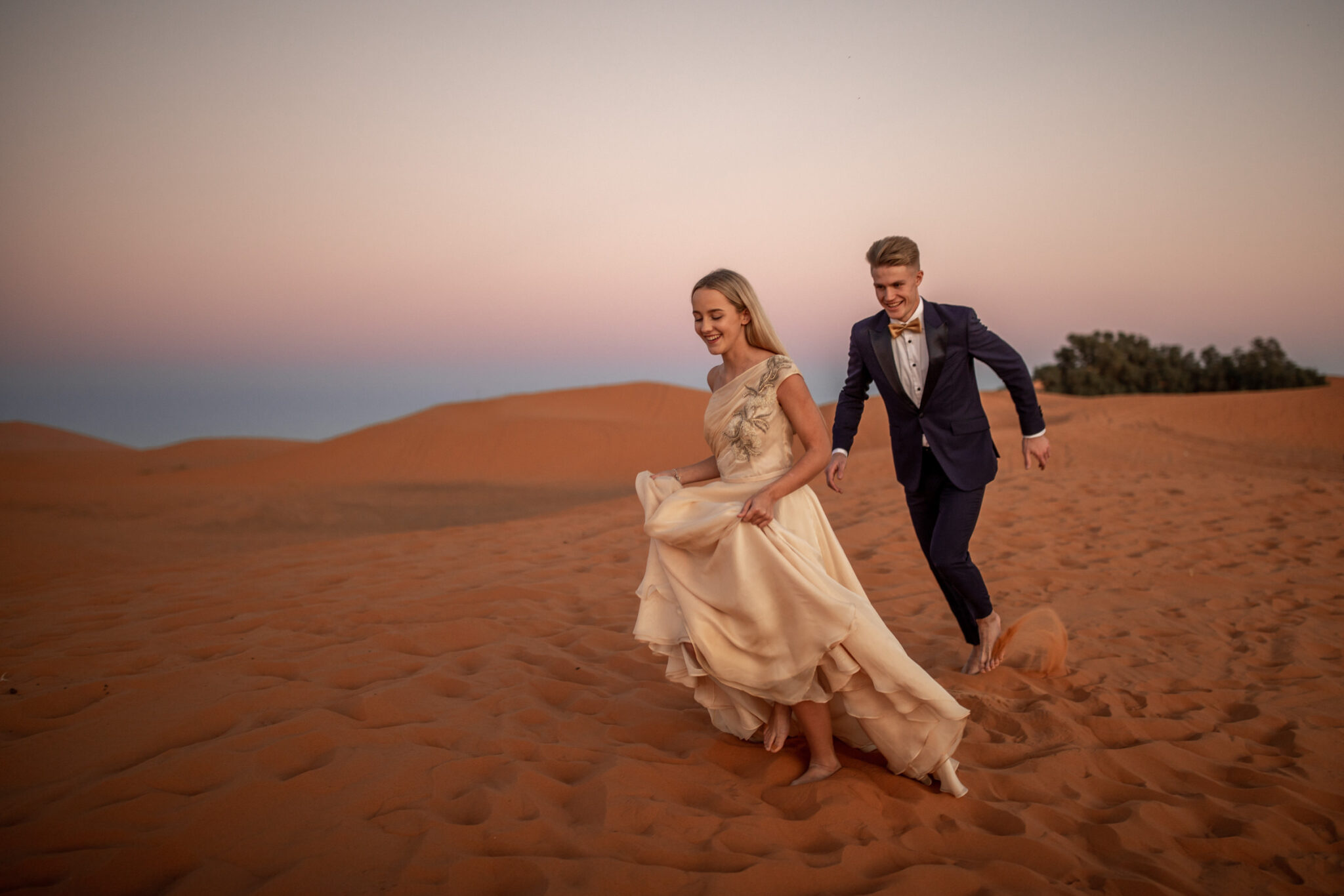 What is an Elopement - wedding photos in the desert of morocco
