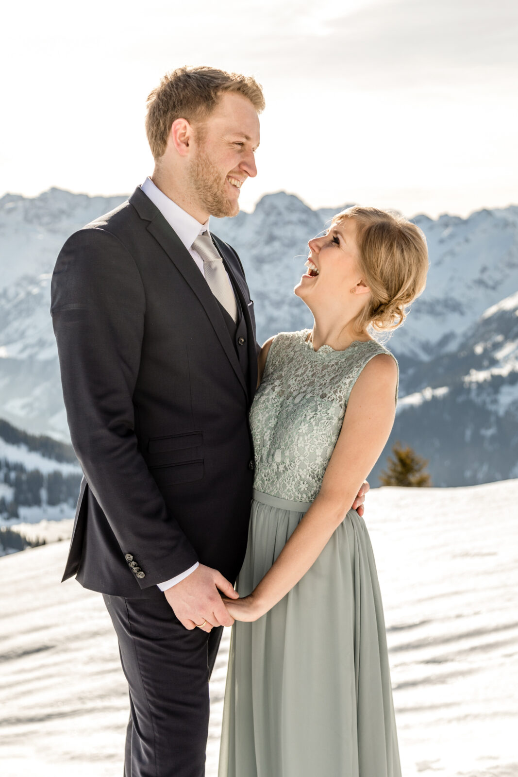 Hochzeit am Berg im Winter in Österreich