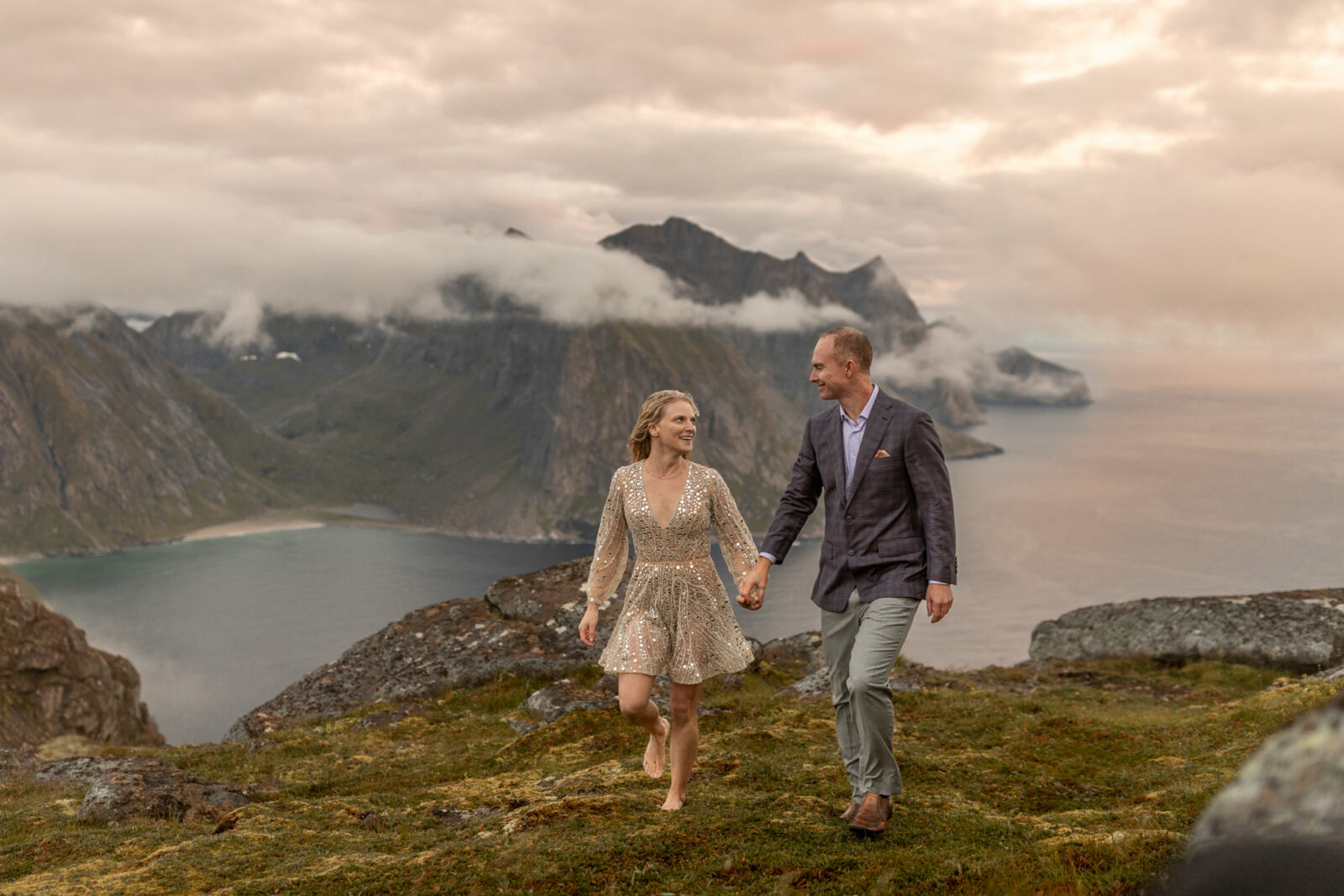 Engagement Photos on the Lofoten Islands - Norway
