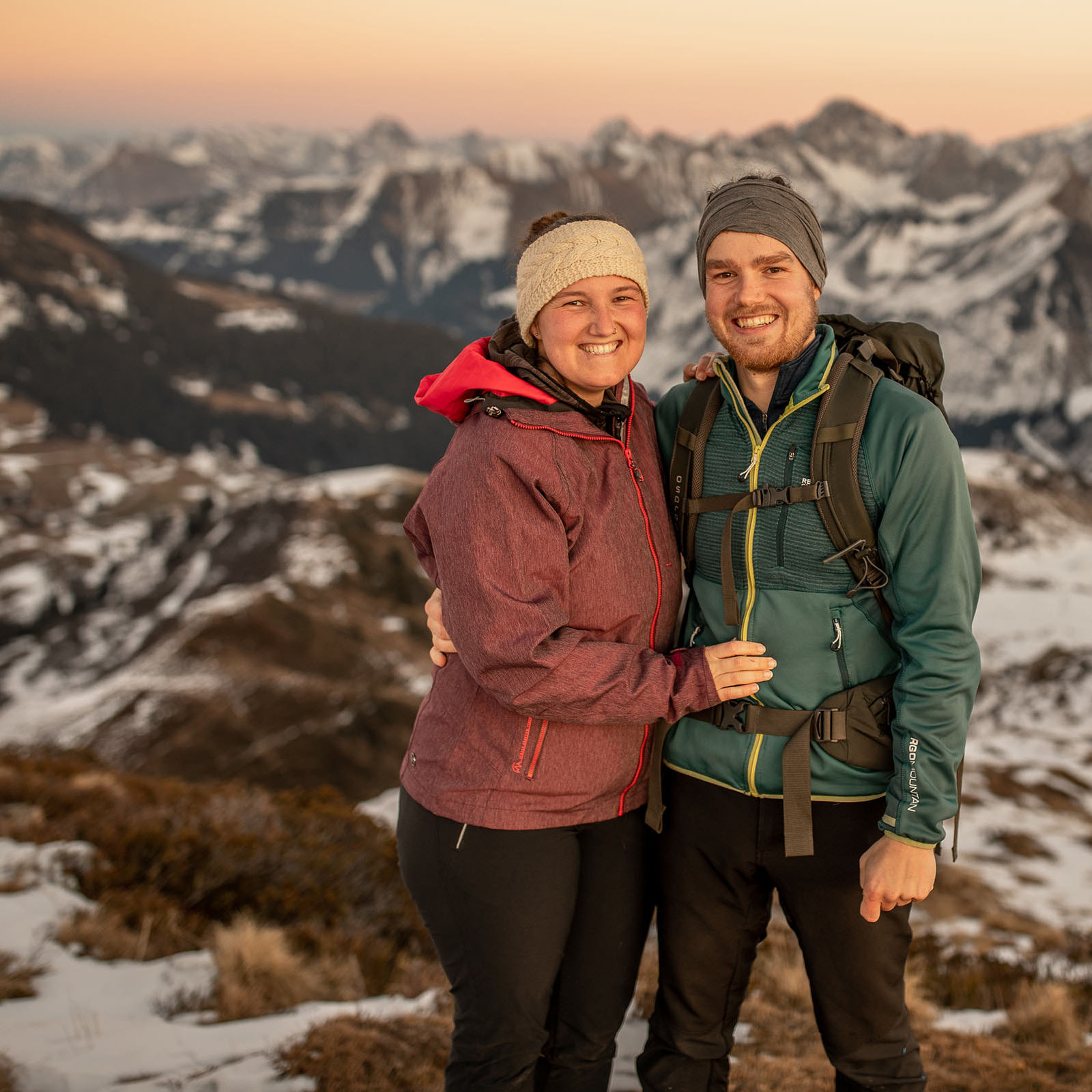 Wild Embrace Photo and Film Team for Elopement weddings on a mountain in the Alps