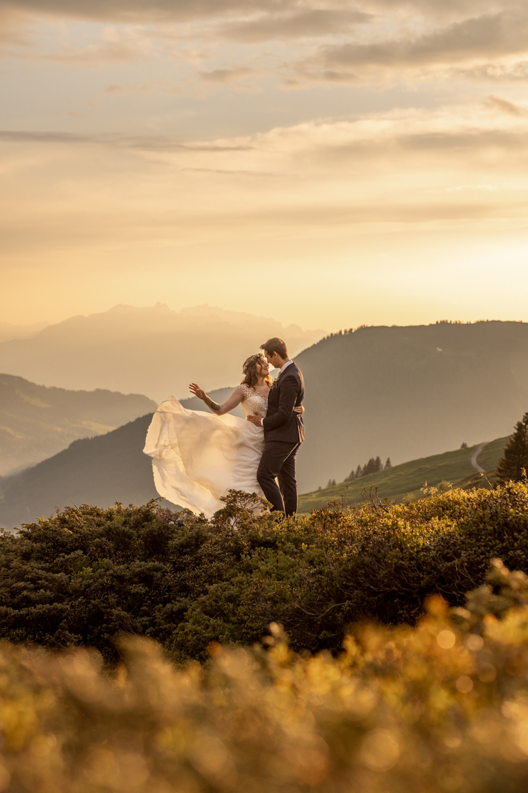 After wedding photos in austria in the mountains