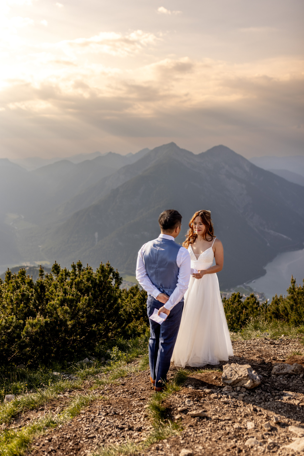sunset hiking elopement wedding alps