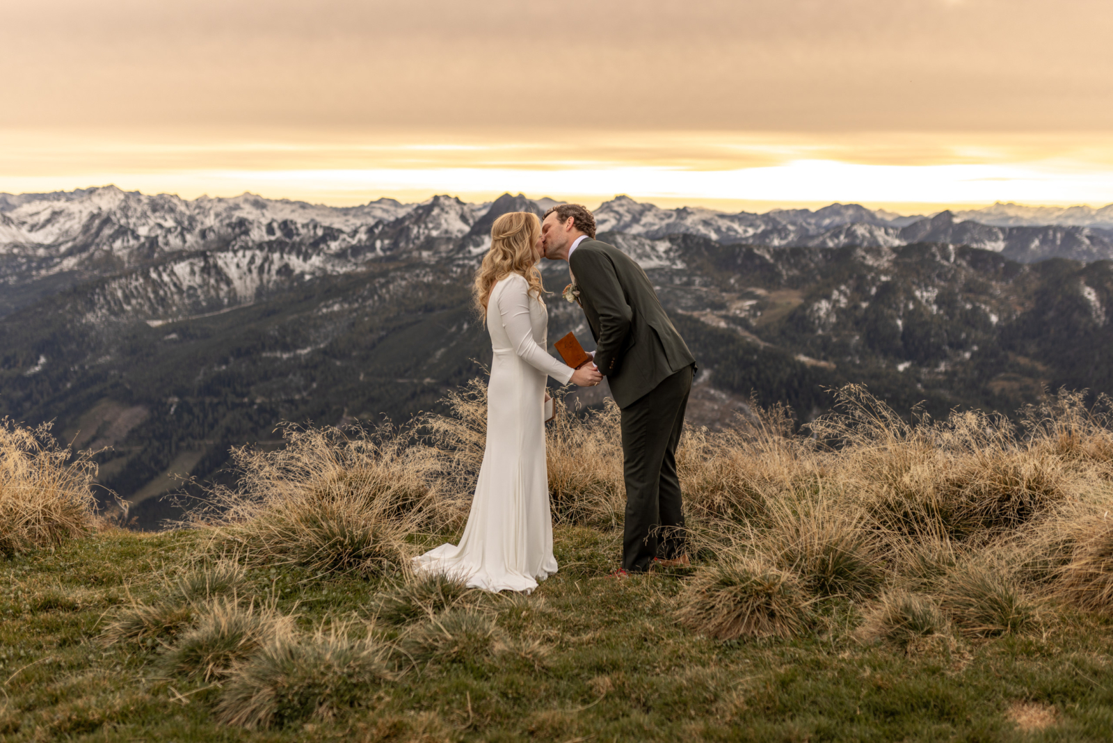 elopement wedding in the alps
