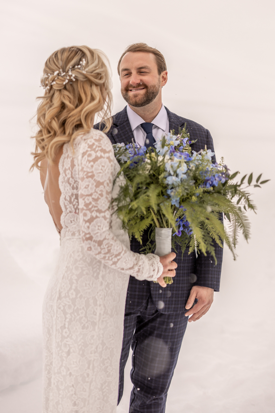 First Look at the ski elopement in Lech am Arlberg