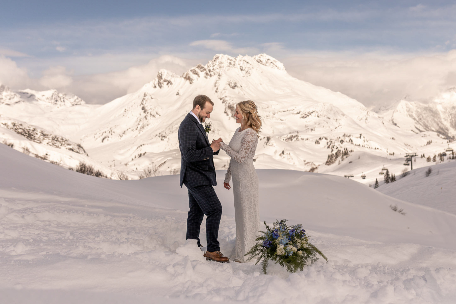 Elopement Ceremony in the Snow