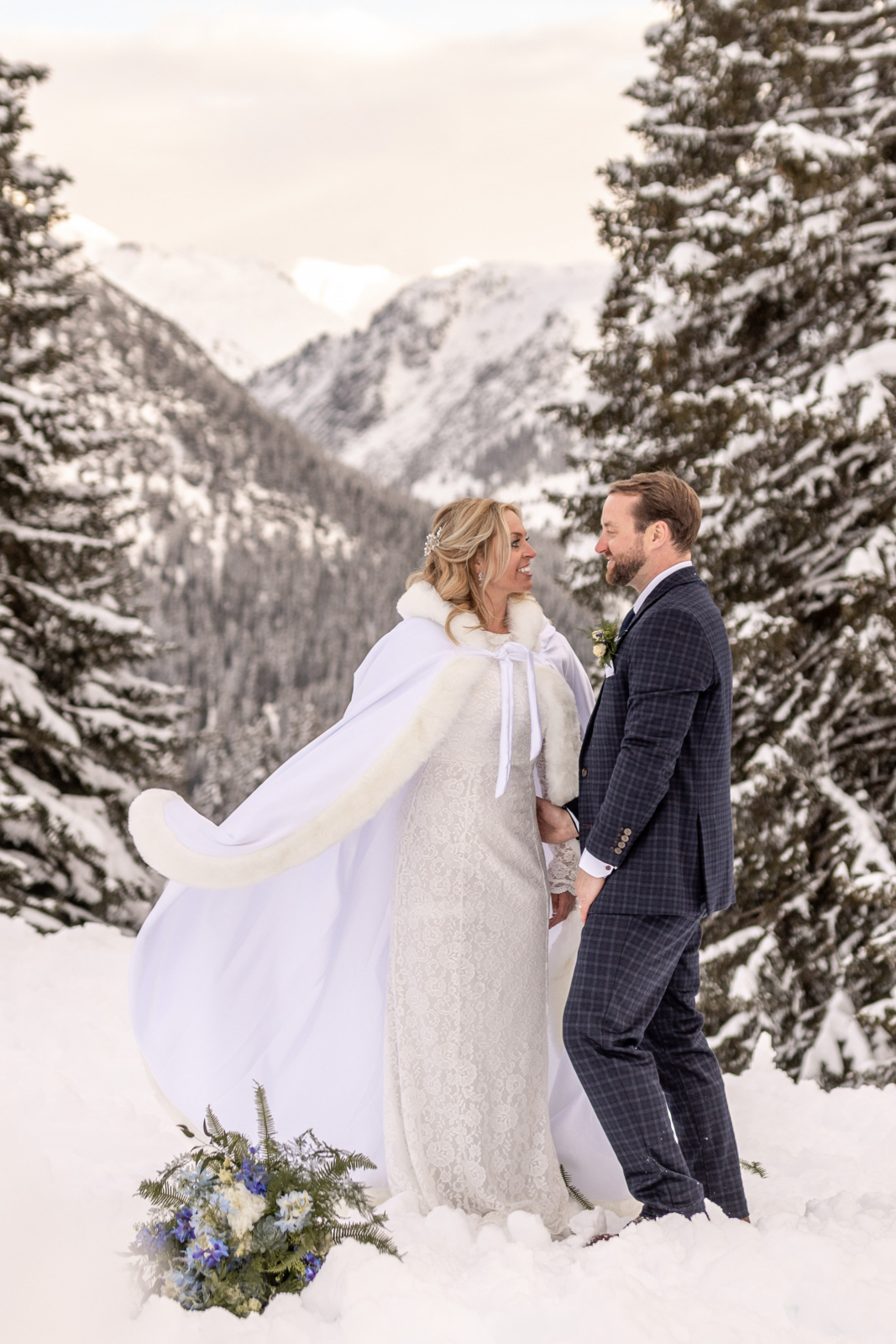 winter wedding in the snow in Lech am Arlberg