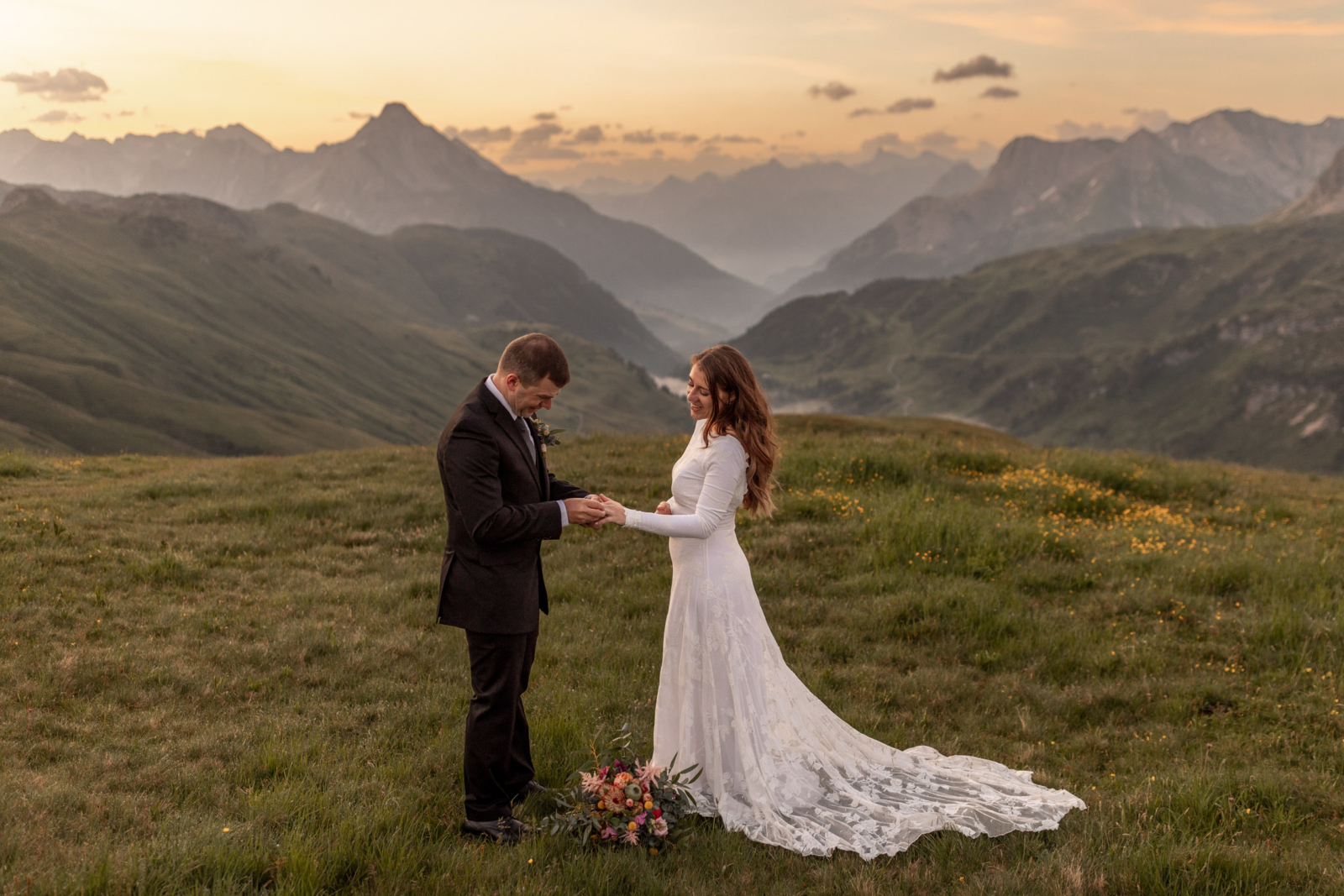 sunrise mountain elopement in Austria