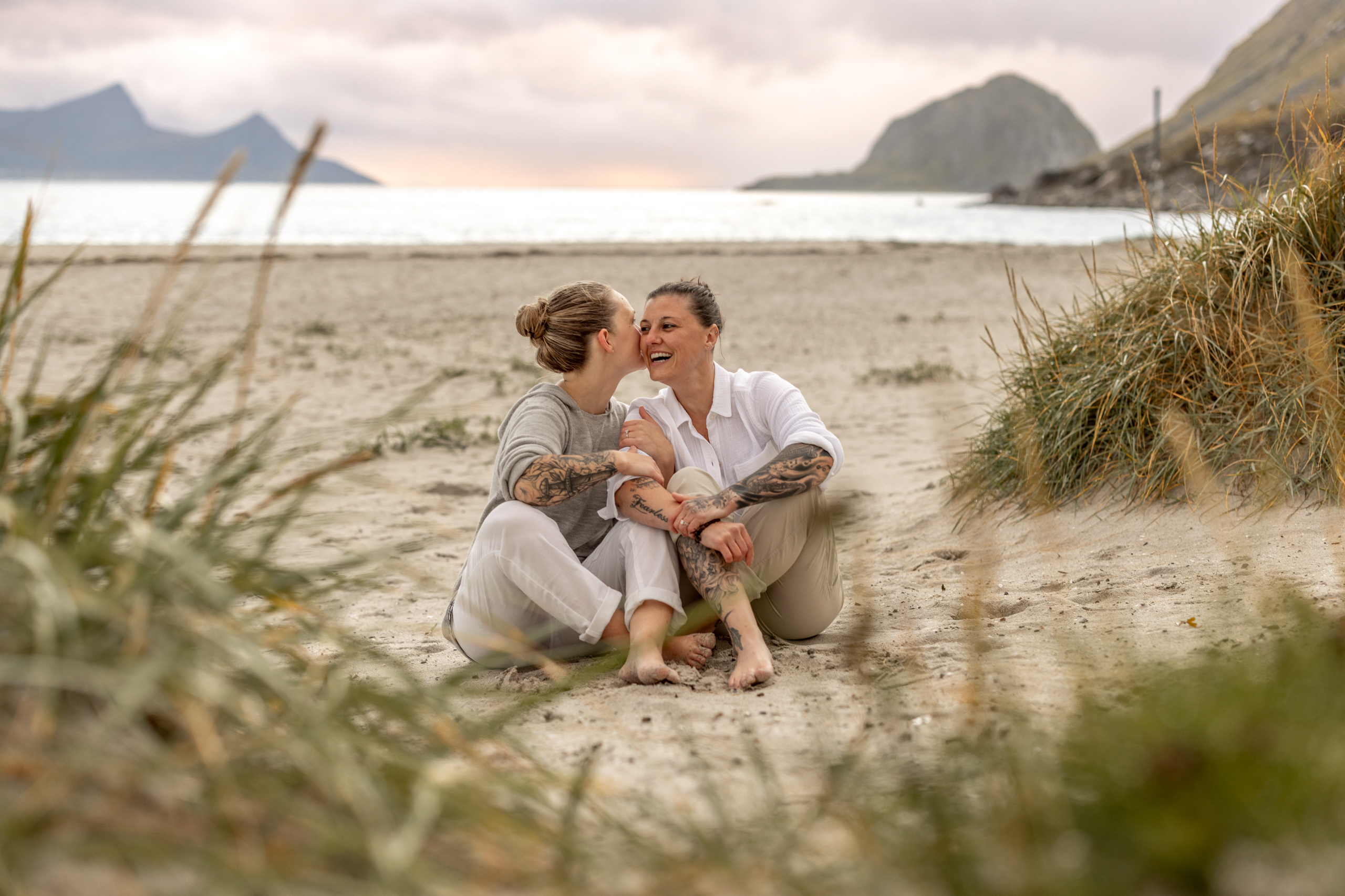emotional engagement photos on the Lofoten Islands in Norway