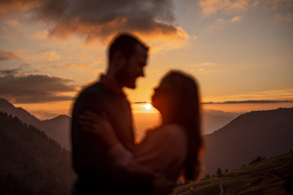 epic sunset engagement photos in Austria