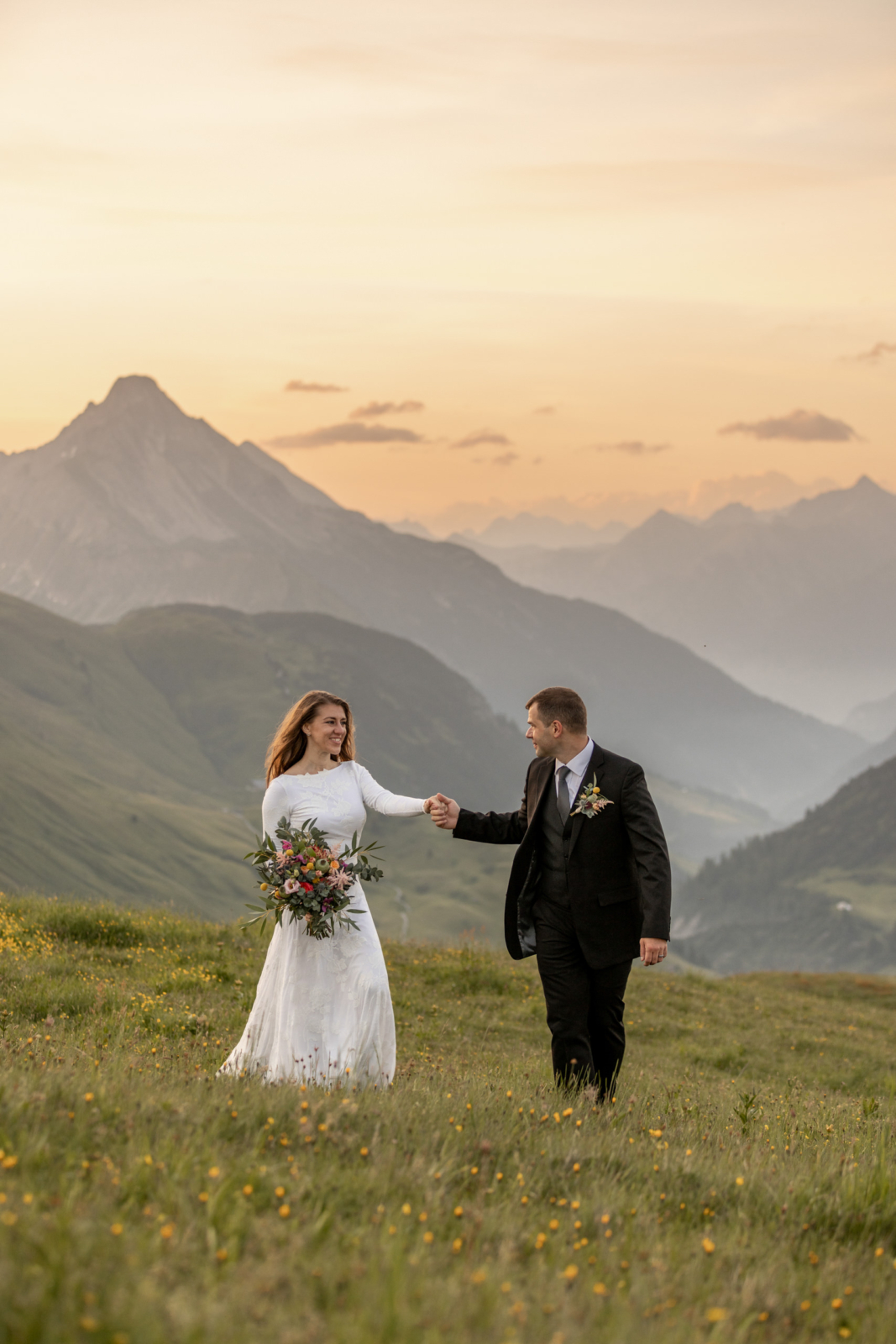 Wedding Photos in the Mountains in Austria
