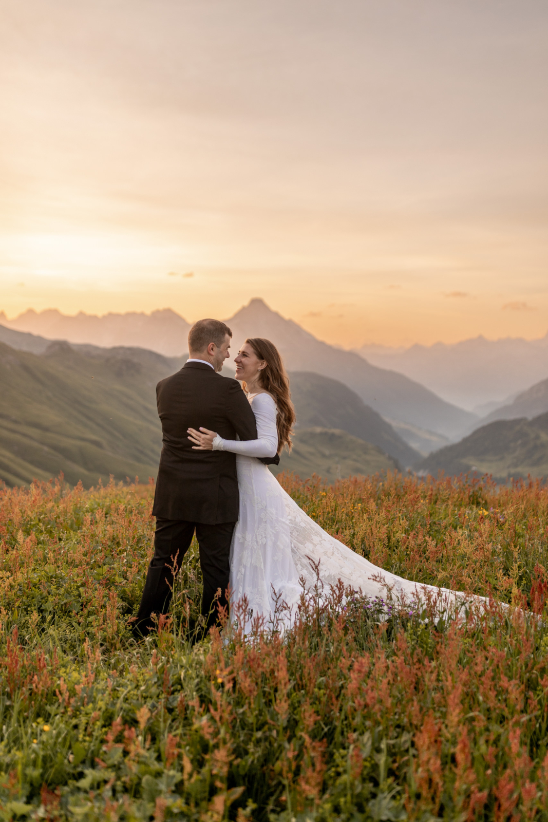 sunrise wedding photos in the Alps