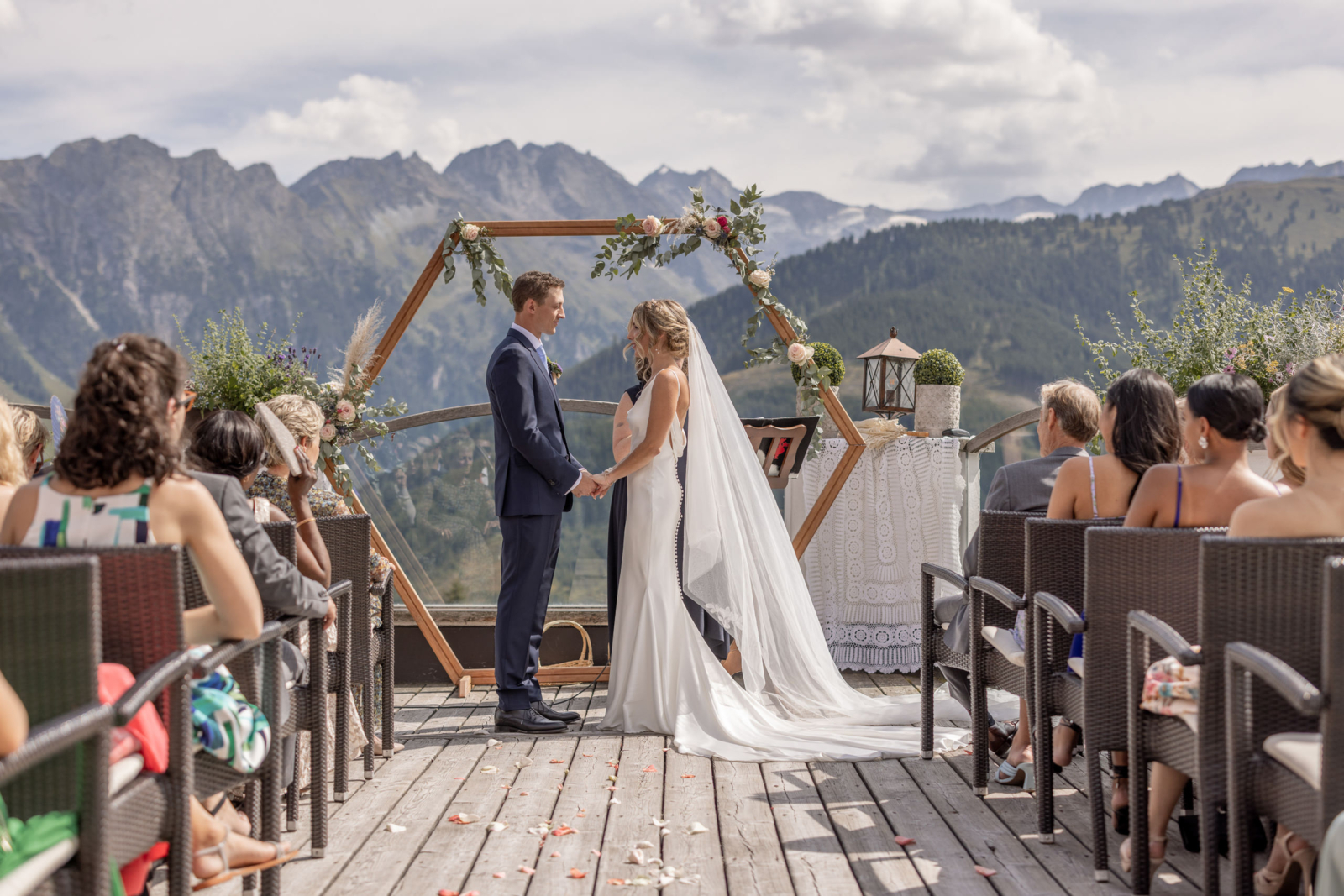 Destination Wedding in the Mountains in Austria