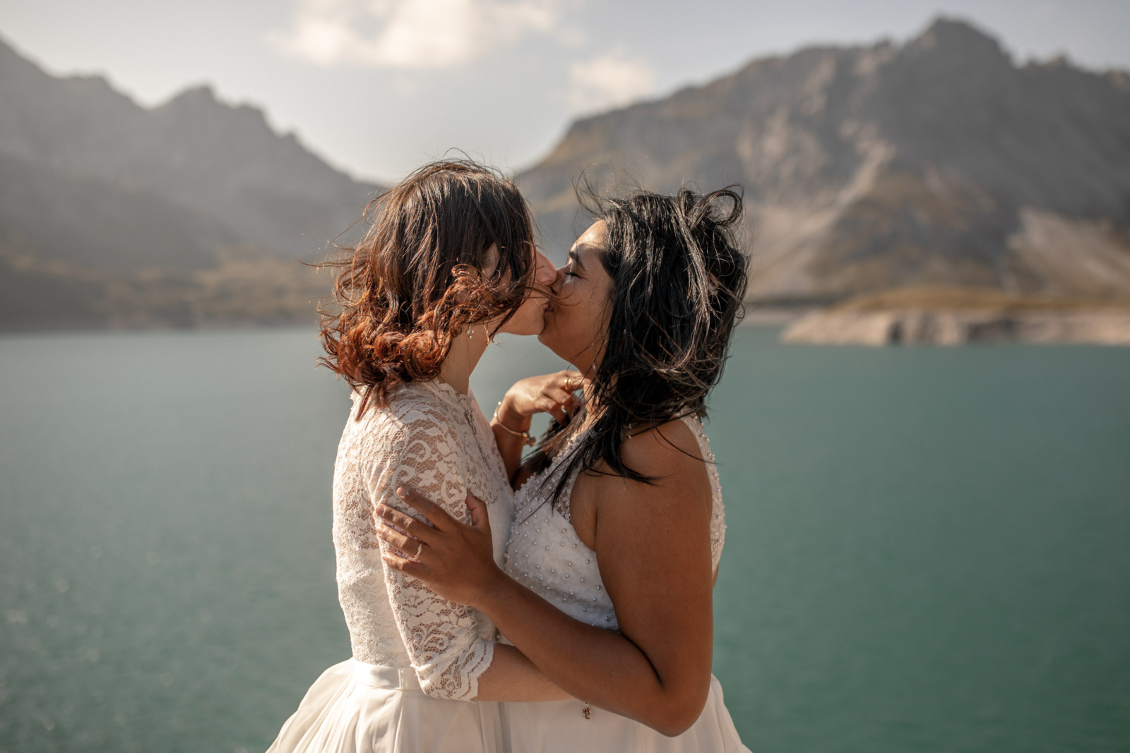 wedding photos at a mountain lake in austria