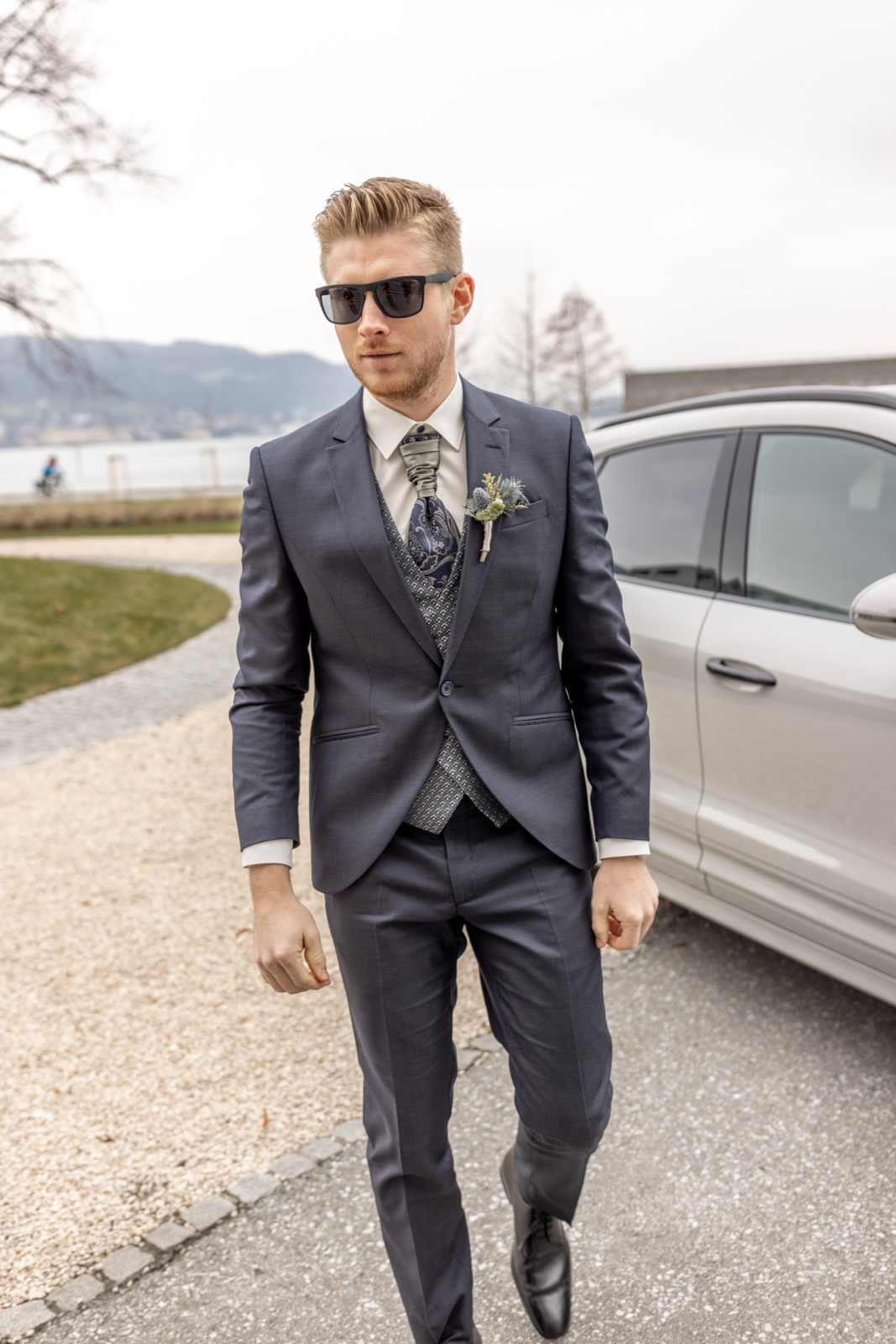 Groom portrait - wedding videographer Austria