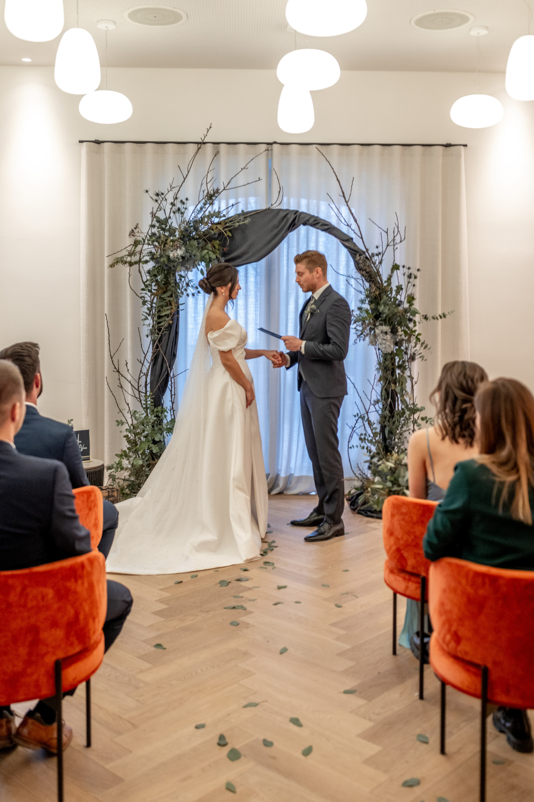 wedding vows - wedding photographer and film team austria